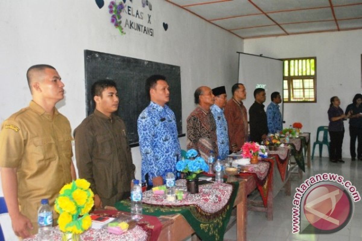 Bupat Hadiri Seminar Pendidikan Seks Remaja