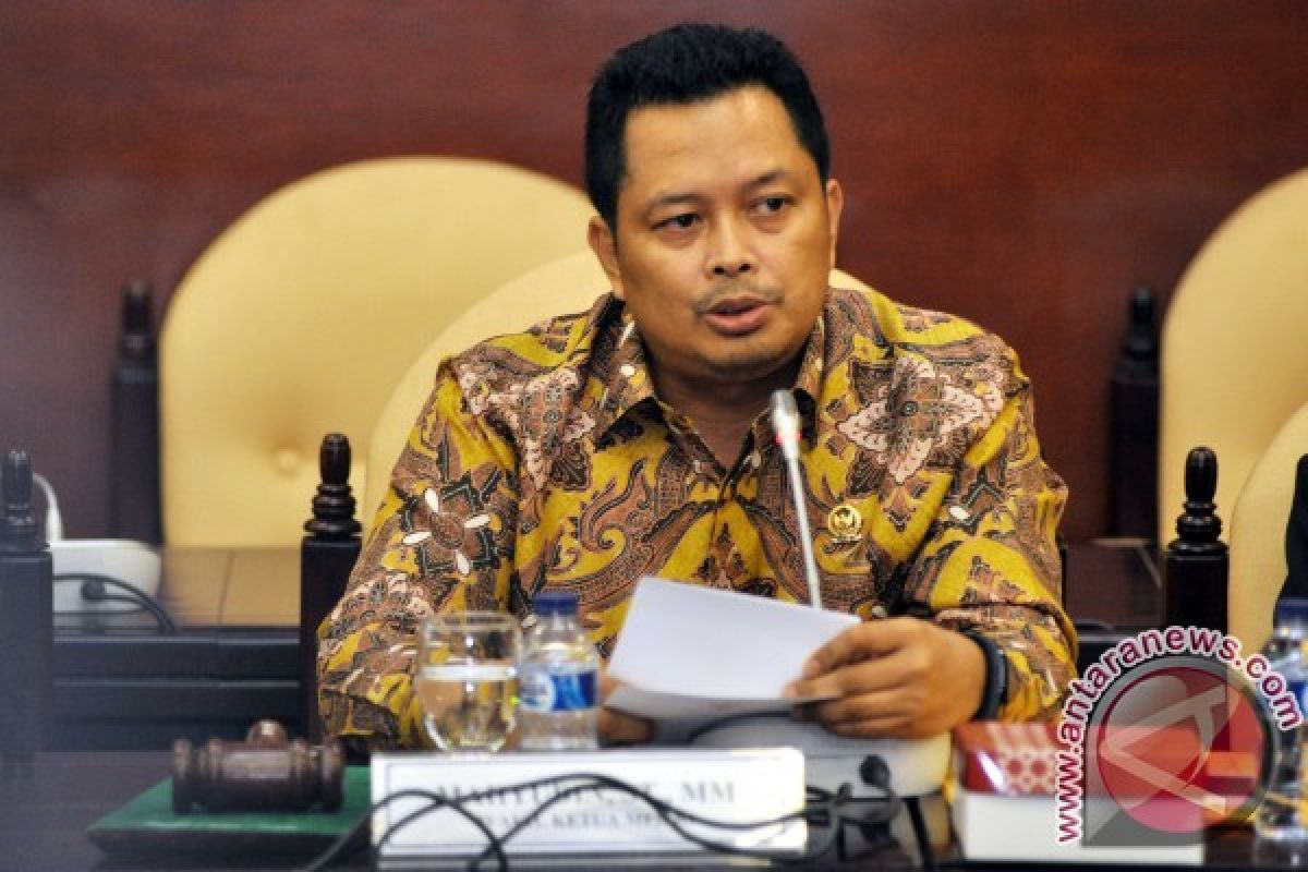 Indonesia Sudah 72 Tahun Tapi Banyak Bicarakan Hal Tidak Substantif