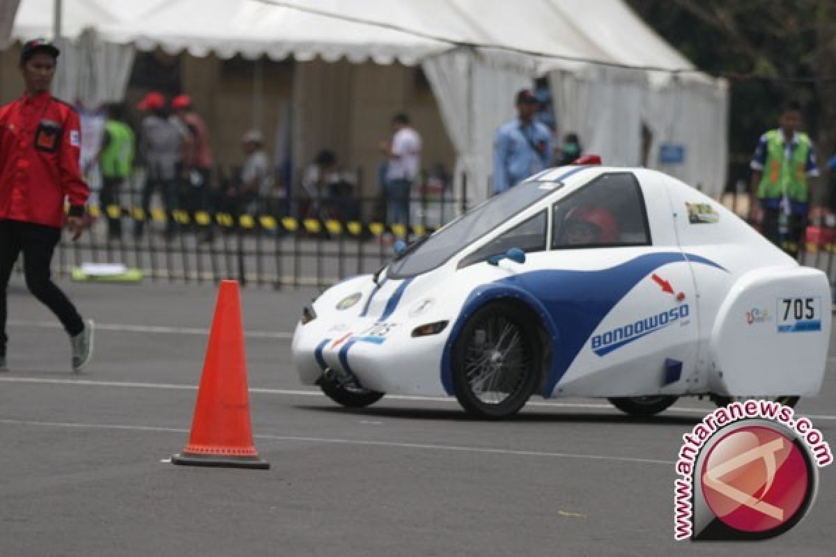 Universitas Jember juara pertama Kontes Mobil Hemat Energi