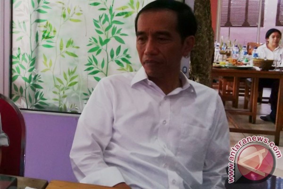 Presiden Jokowi Lepas 190 Burung Di Kebun Raya Bogor