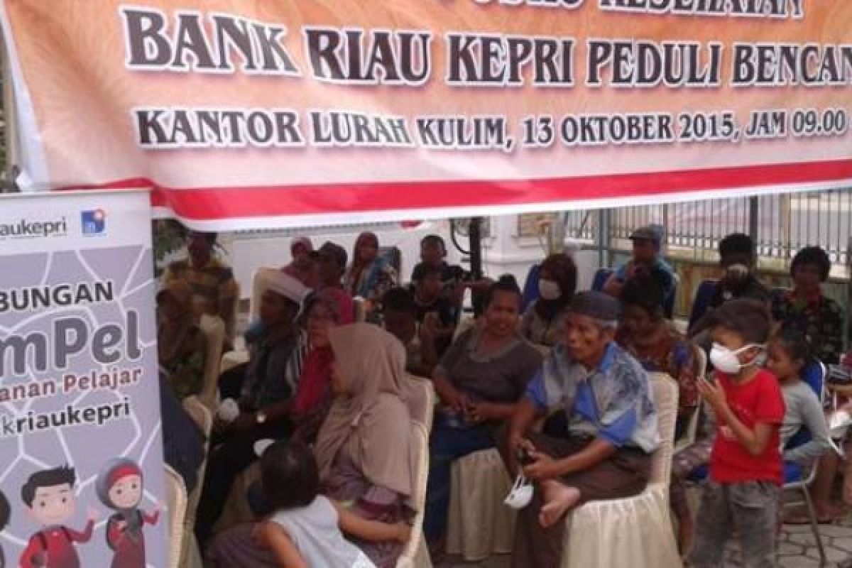Bank Riau-Kepri Buka Posko Kesehatan Dan Bagikan 20.000 Masker