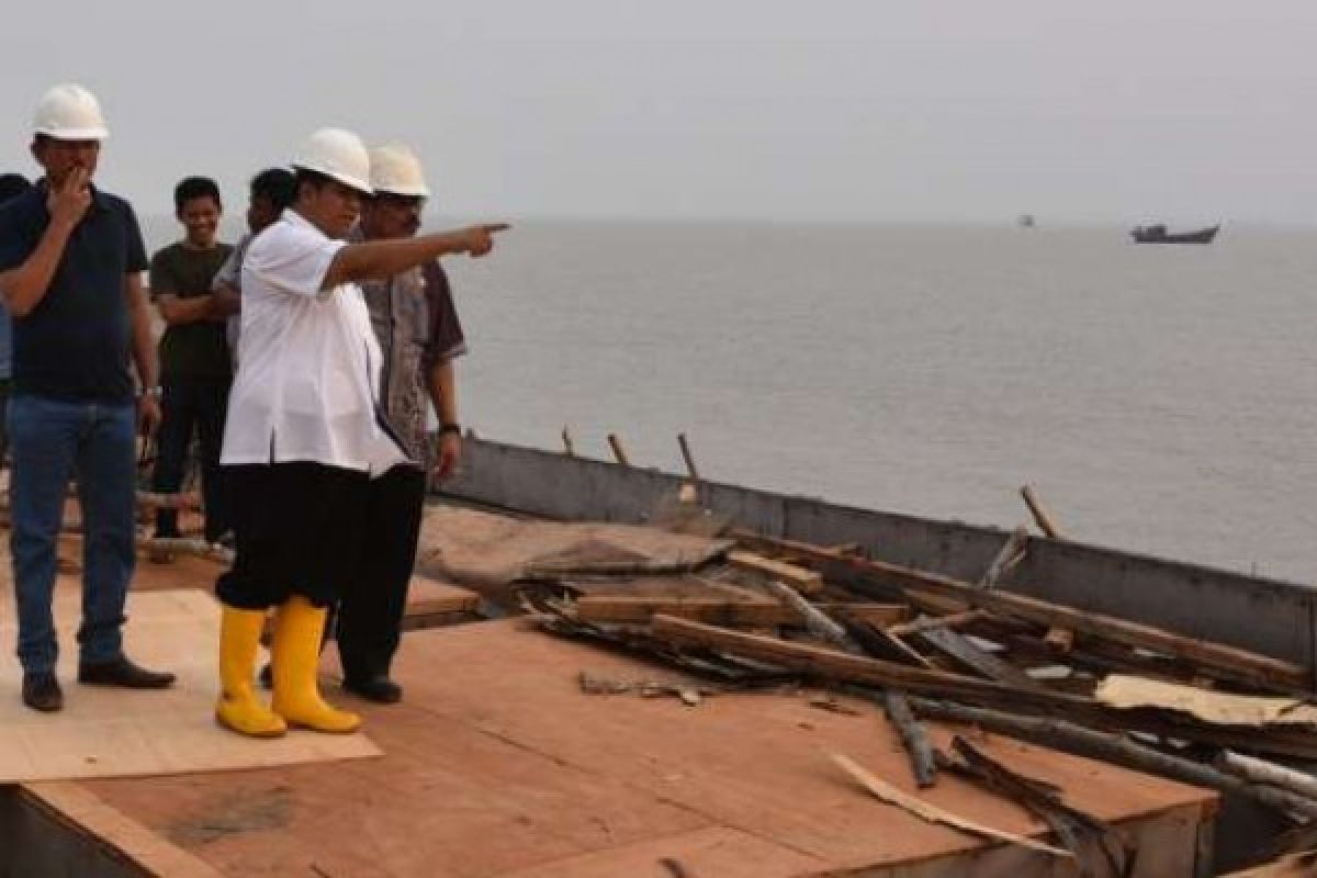 Bupati Bengkalis Tinjau Proyek Pembangunan Pelabuhan Roro