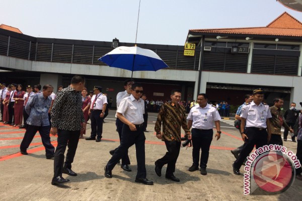 Jonan: pesawat berbadan lebar lebih efisien untuk Indonesia  