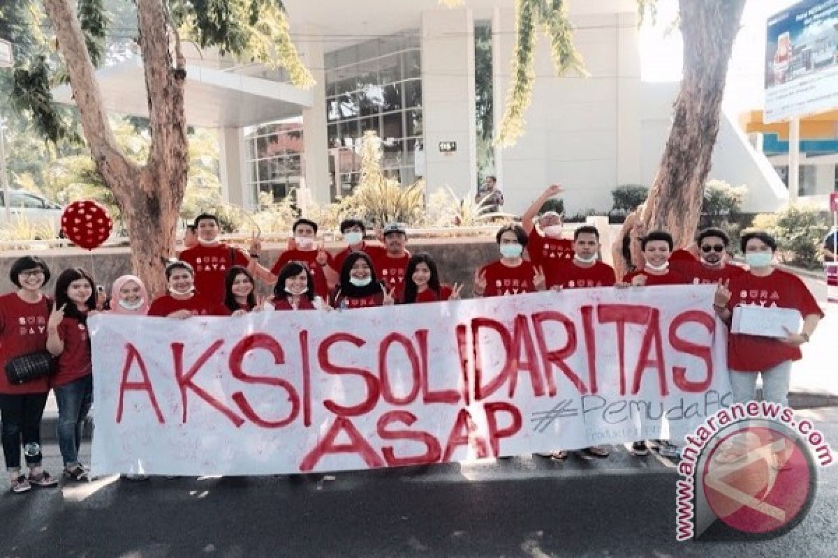 Putra Rismaharini Galang Dukungan untuk Ibunda