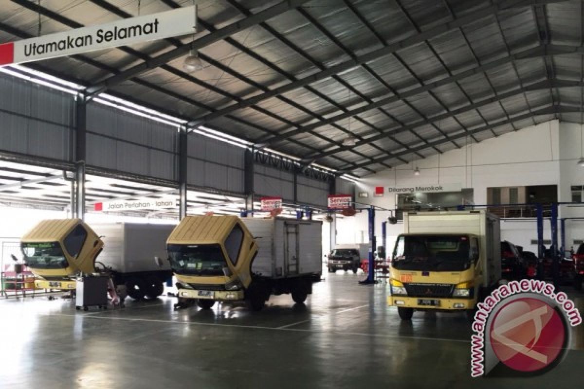 Empat Truck Center Fuso baru resmi beroperasi November ini