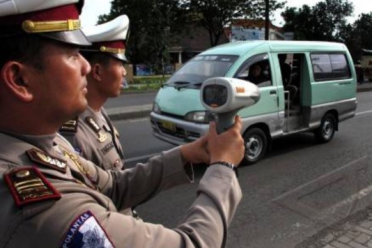 Pantau Kecepatan Kendaraan, Satlantas Dilingkapi "Speed Gun"