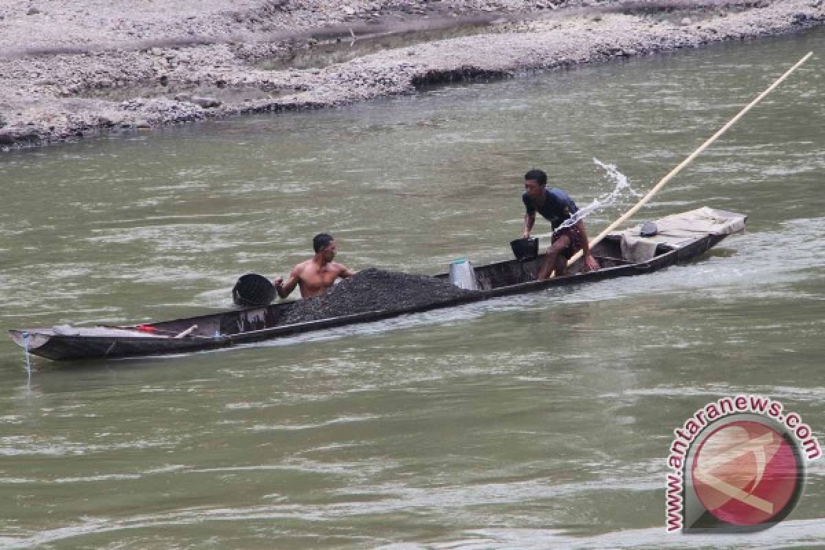 Magetan Beri Rekomendasi 15 Usaha Pertambangan Pasir