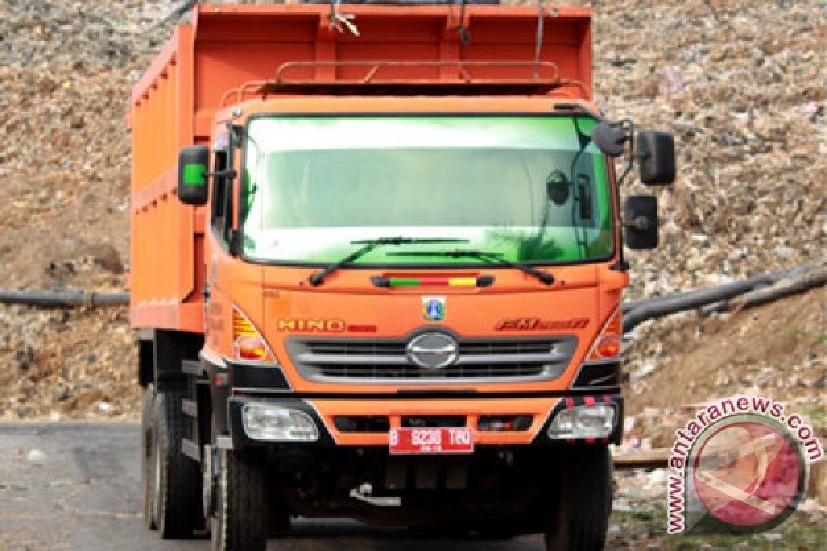 Polsek Bantargebang tangkap empat perusak truk sampah DKI