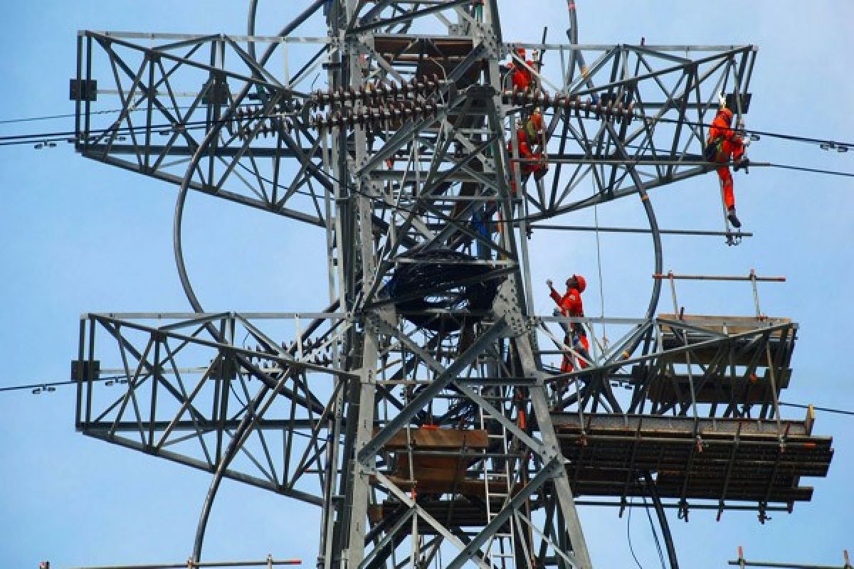 PLN rekrut 7.000 pegawai baru pada 2017