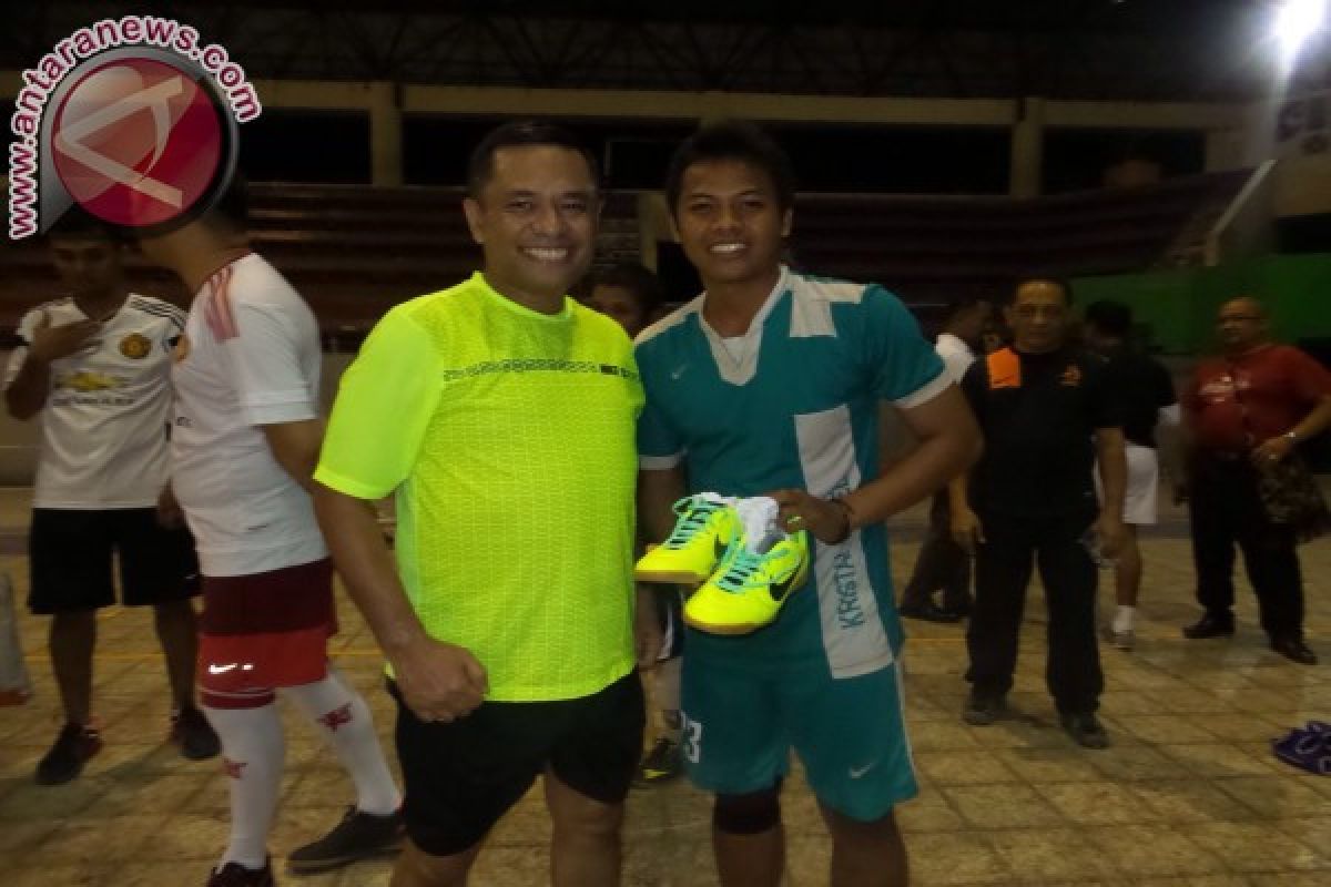 Saleh Husin cetak lima gol ke gawang NTT