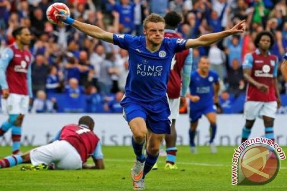 Babat Stoke 3-0, Leicester ke puncak klasemen Liga Inggris