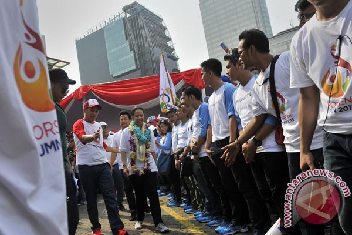 "Kemeriahan Acara Pembukaan PORSENI BUMN Ke-8 Di Tahun 2015 Dibuka Di Sarinah Thamrin"