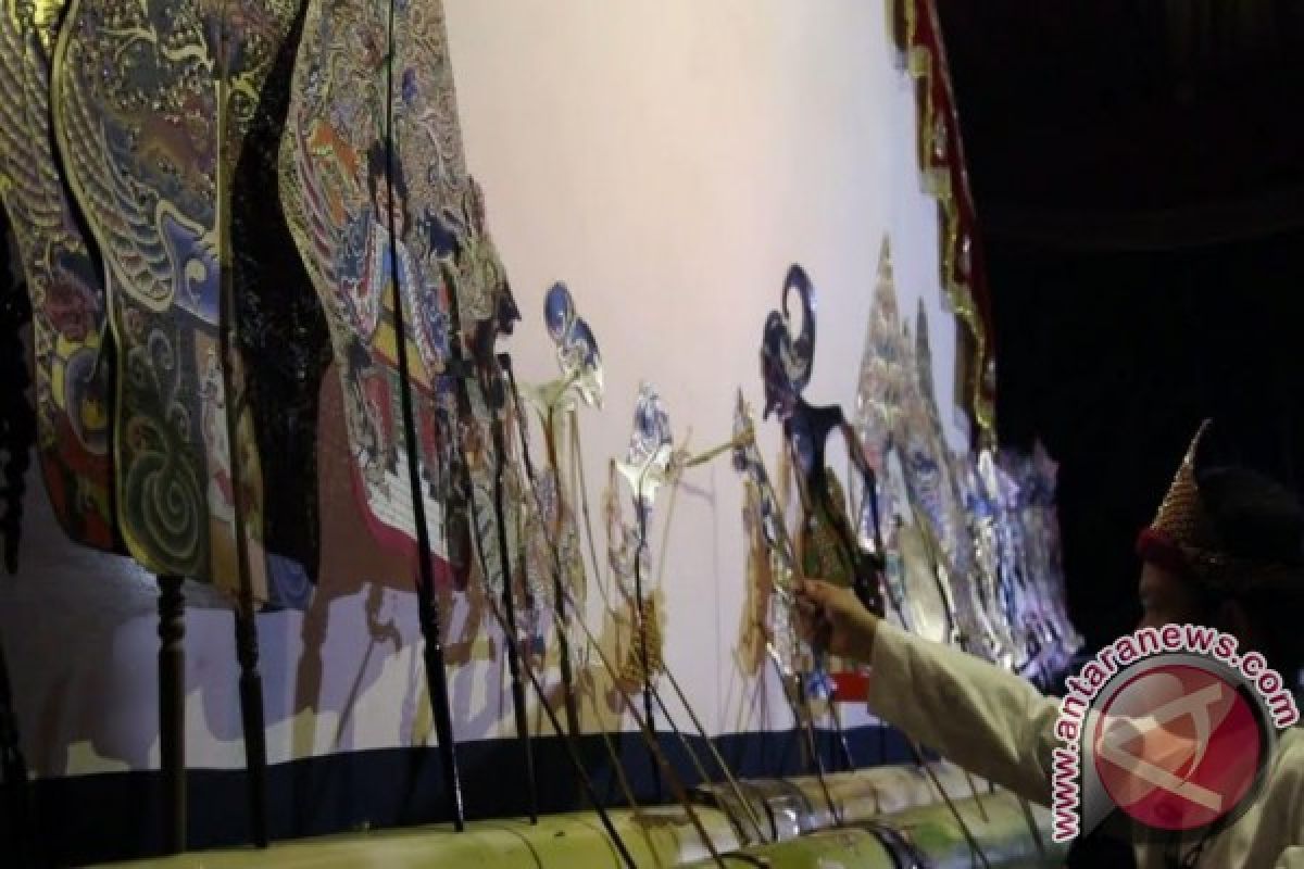 Musi Banyuasin dukung pelestarian wayang kulit