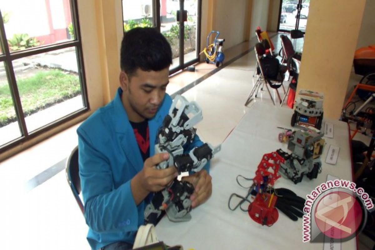 Kemenristek Dikti Gelar Pelatihan Robotika di Polije