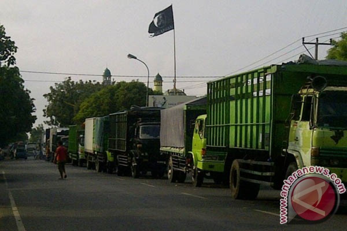 Warga Keluhkan Antrian Truk Pelabuhan Gilimanuk