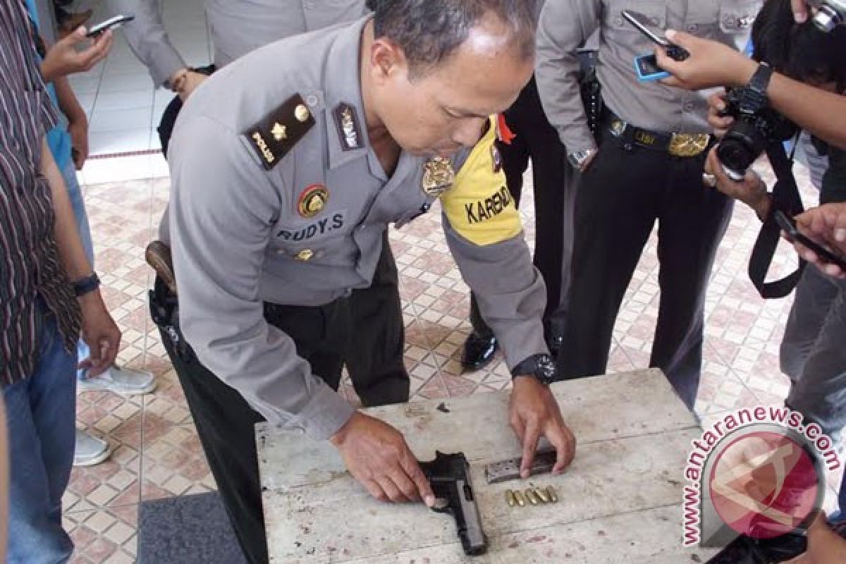 Penjagaan Mapolsek Padang Ulak Tanding diperketat