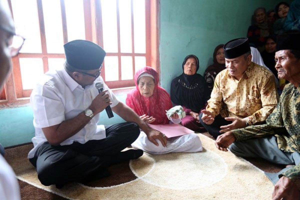 Gubernur Banten Berikan Santunan Bagi 29 Perintis Kemerdekaan