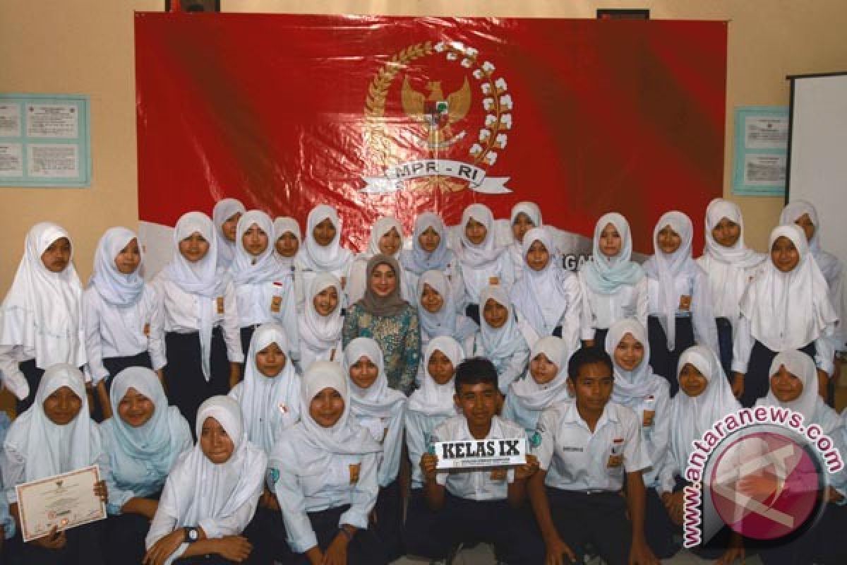 Ratusan Pelajar Sukabumi Ikuti Rapat Dengar Pendapat 