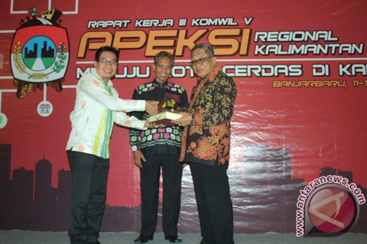 Penutupan Raker III APEKSI Regional Kalimantan