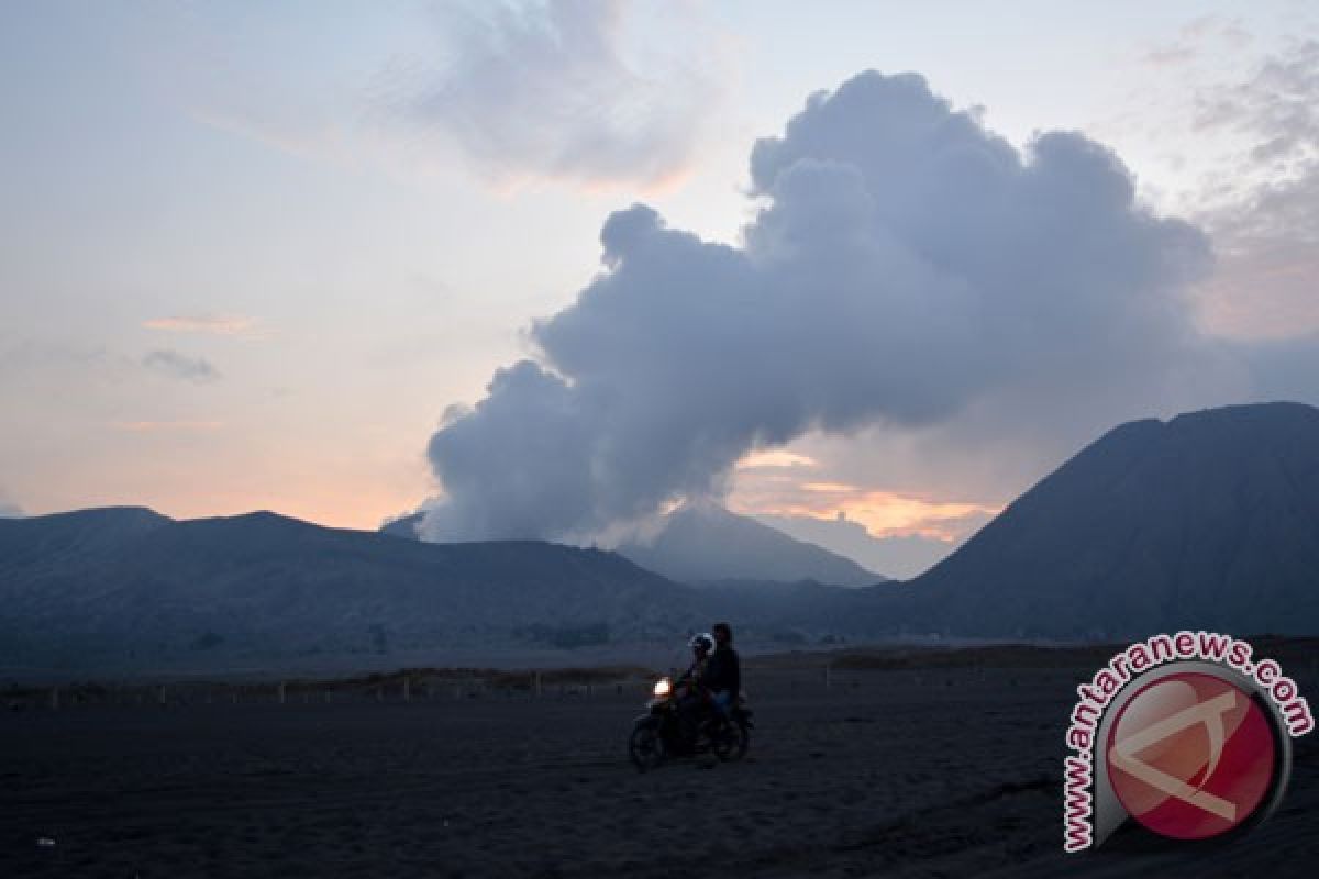 Aktivitas Gunung Bromo masih tinggi