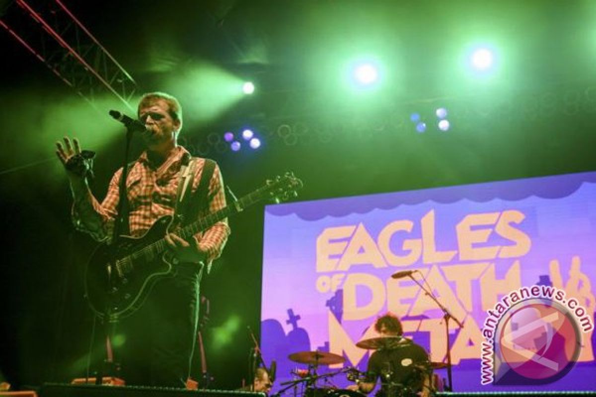 TEROR PARIS - Cerita tentang "Eagles of Death Metal"