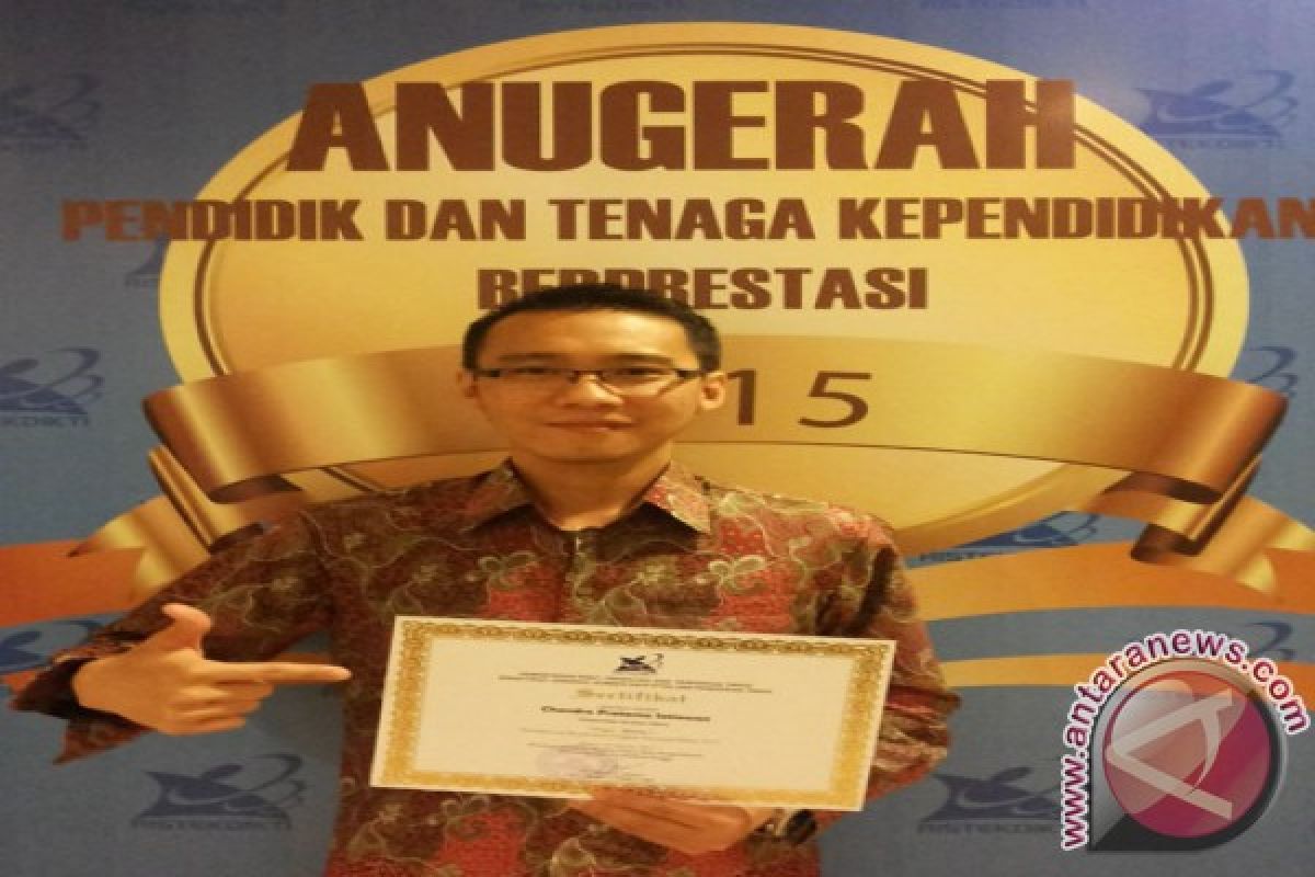 Pustakawan Universitas Petra Surabaya Raih Juara Nasional