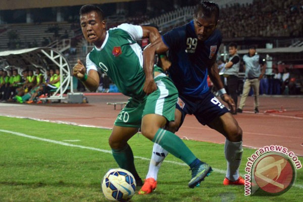 PS TNI kalahkan Pusamania Borneo FC 8-7