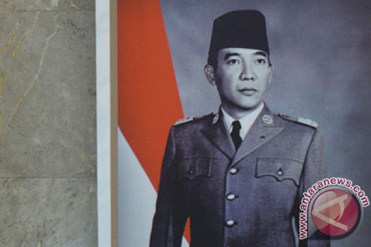 Antara doeloe : Presiden Sukarno sampaikan pidato "Berirama dengan Kodrat"