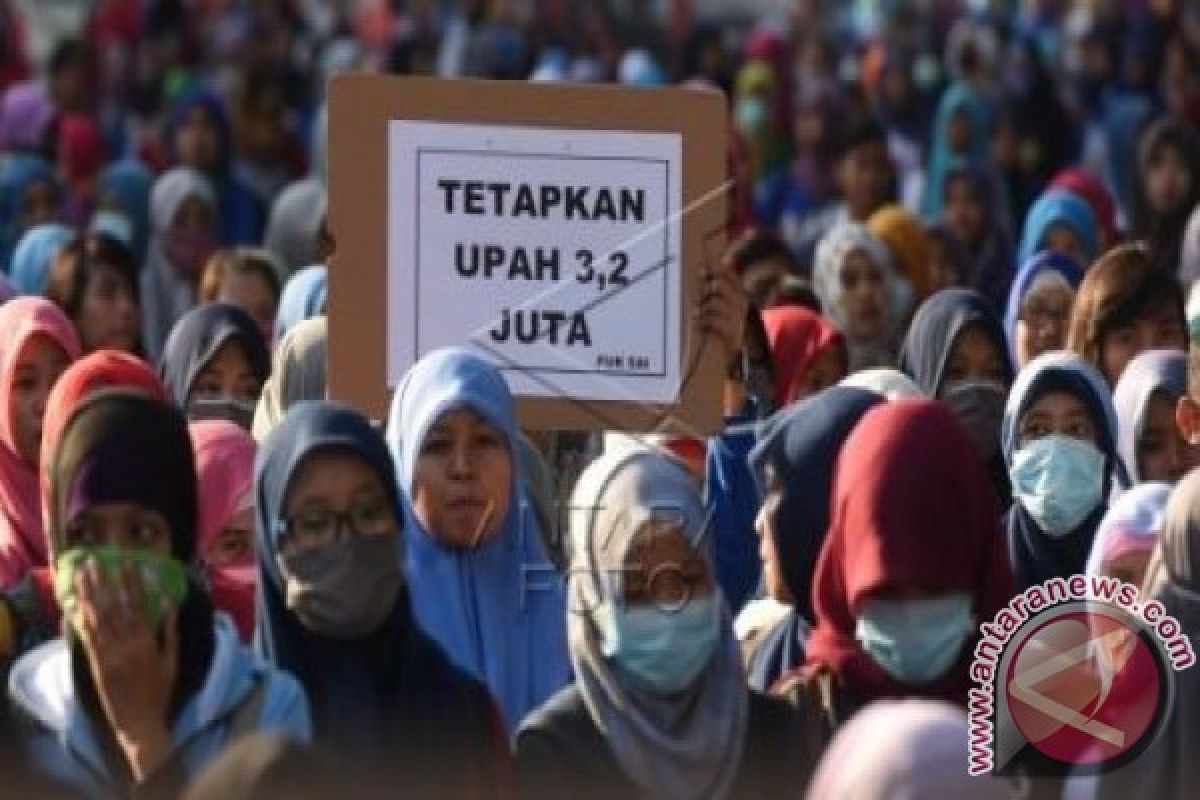 Aliansi Buruh Usulkan UMK Surabaya 2017 Rp3.695.000