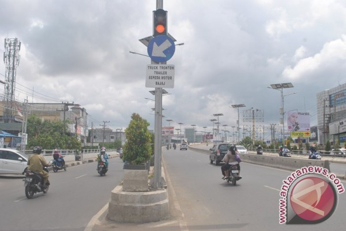 Tiga Ruas Jalan Diberlakukan 