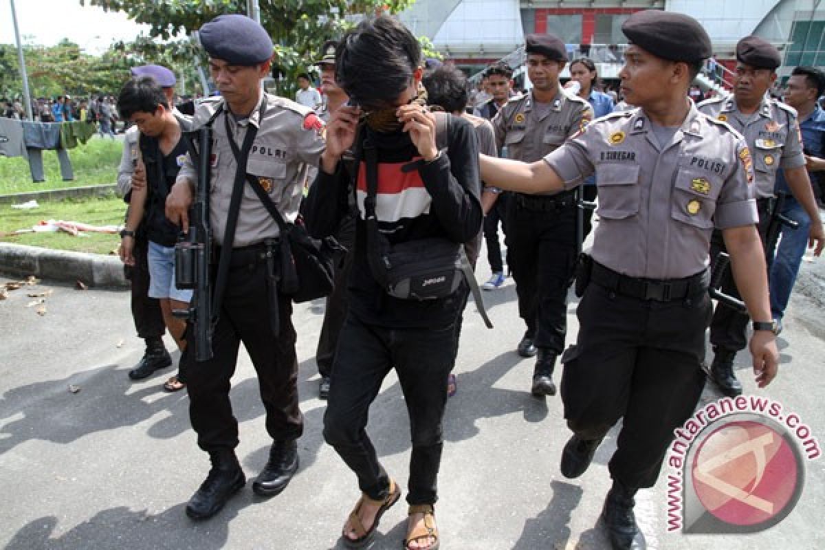 Polisi amankan badik dan anak panah saat Kongres HMI