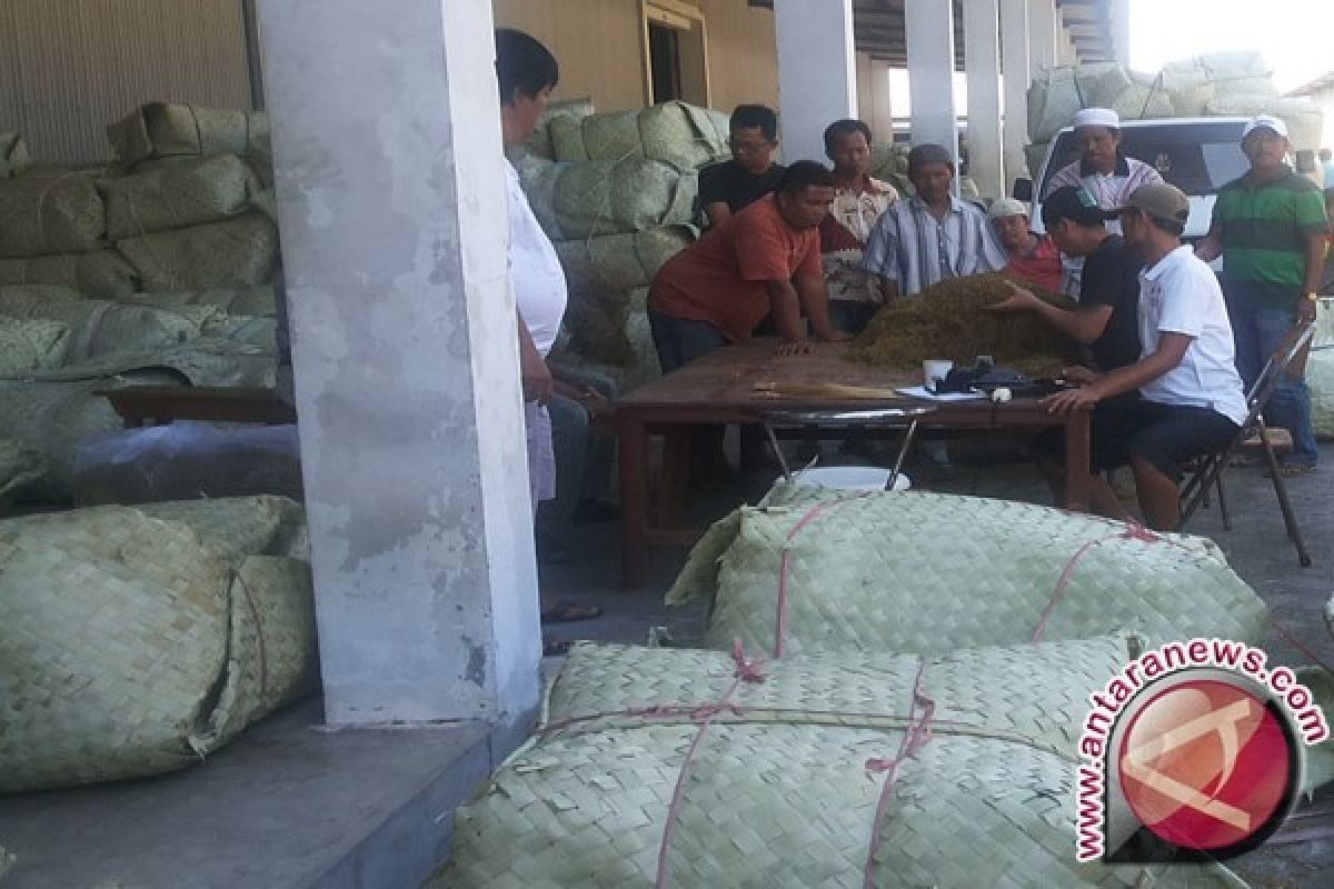 Dua Perusahaan Rokok Jalin Kemitraan dengan Petani Tembakau