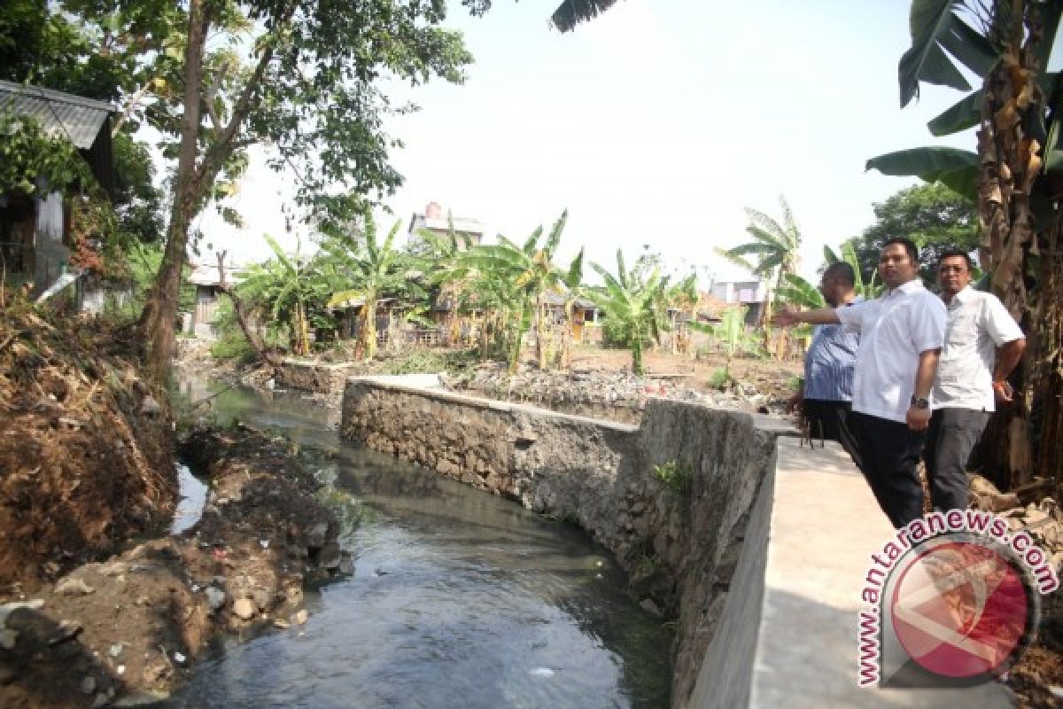 DBM-SDA Tangerang keruk saluran pembuang antisipasi banjir