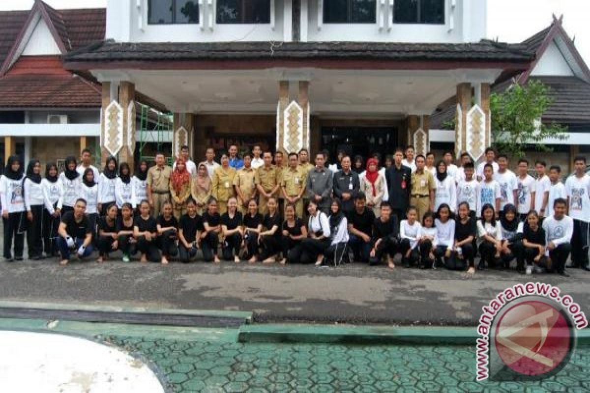 Gita Swara Muara Teweh Ikuti Borneo Marching 