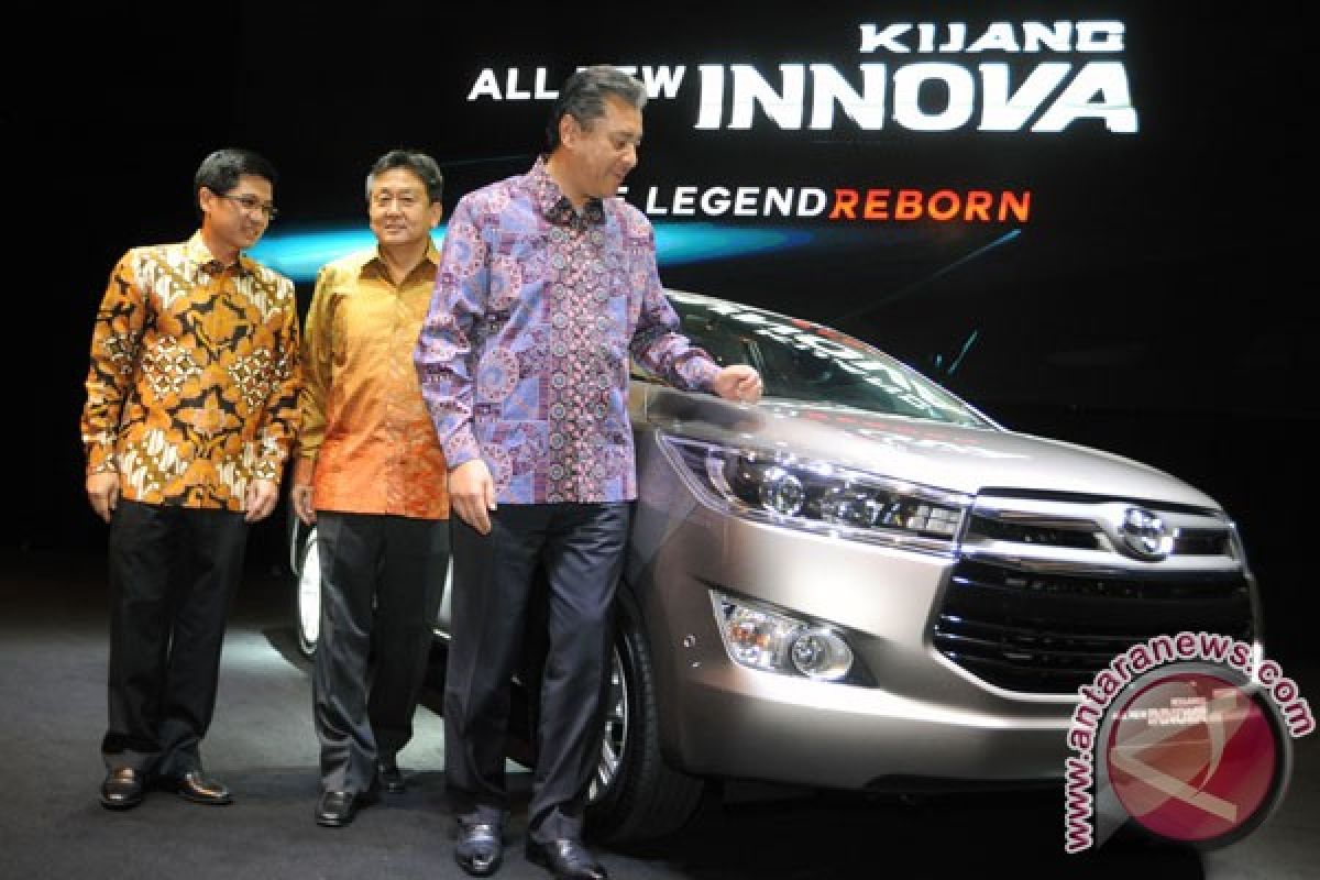 Toyota optimistis jual Innova 42.700 unit akhir 2015