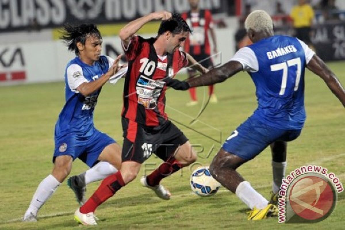 Persipura Jayapura Beats PSM Makassar 1-0