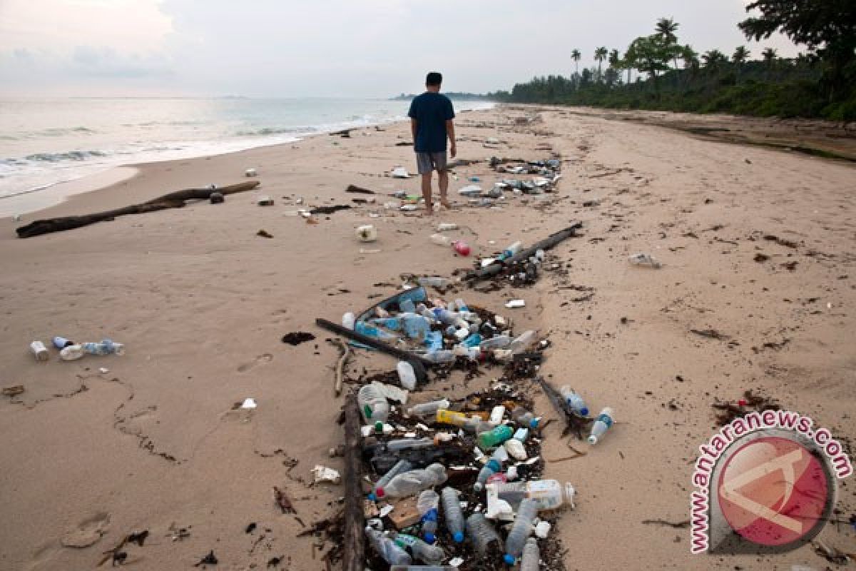 Limbah oli di pesisir Bintan-Kepulauan Riau ditinjau DPRD