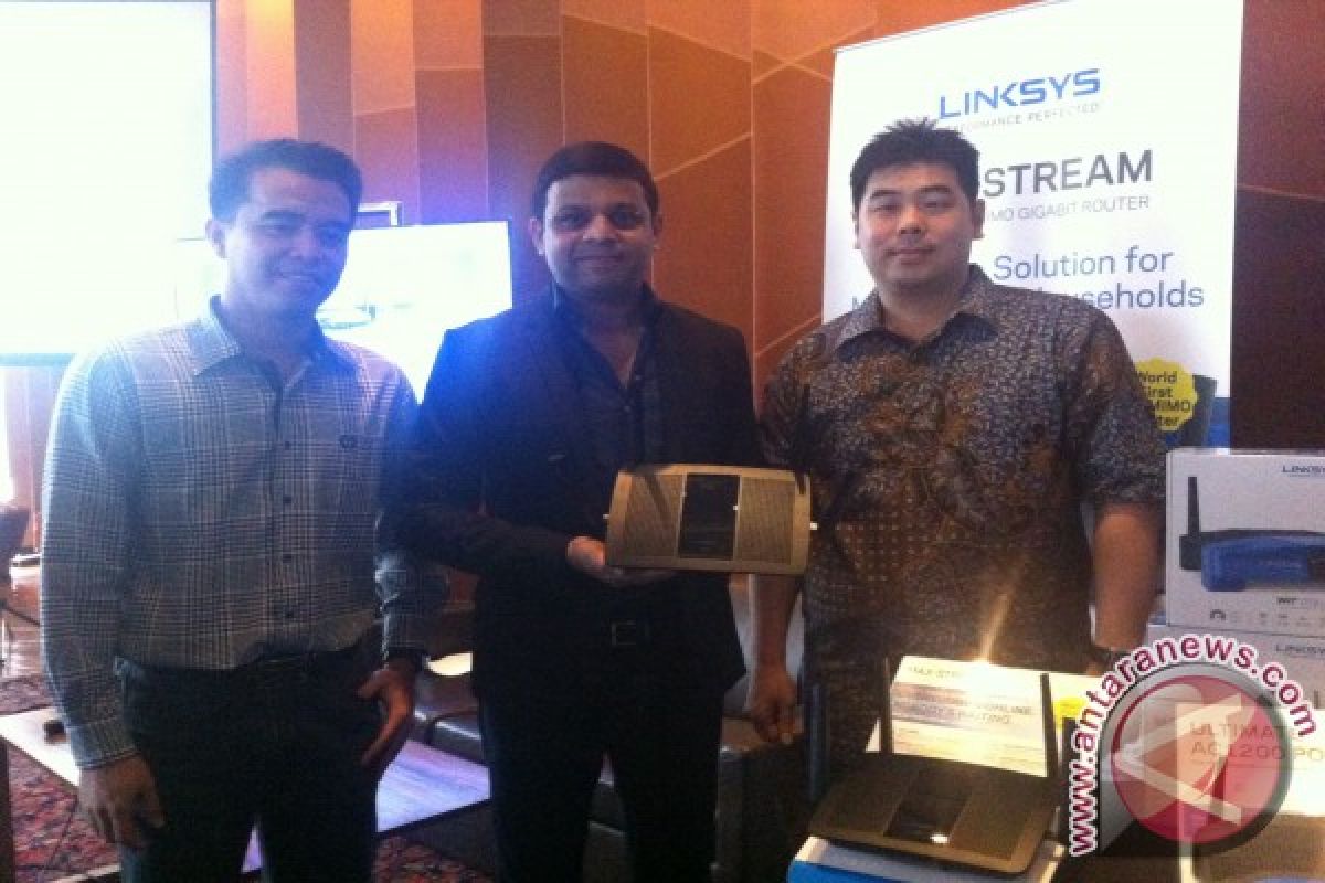 Linksys hadirkan router penghubung 100 perangkat sekaligus