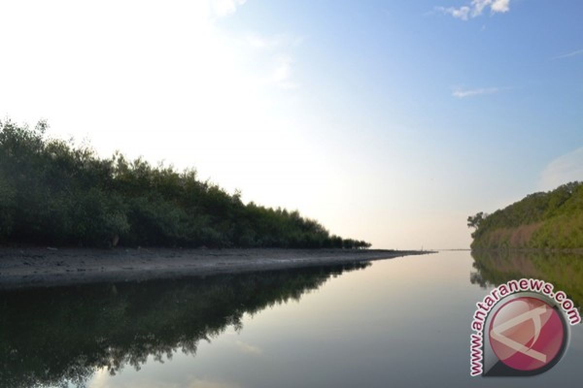 Wagub Jatim Minta Penataan Hunian Pesisir Diperbaiki