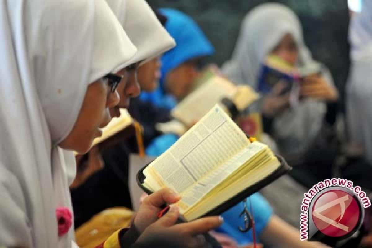 Al-Quran terjemaah bahasa daerah diluncurkan