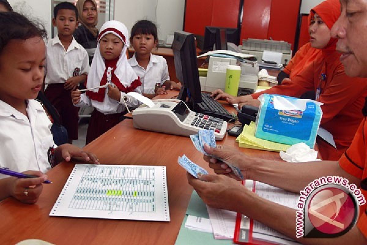 Dindik Banten Bantu Siswa Dari Keluarga Miskin