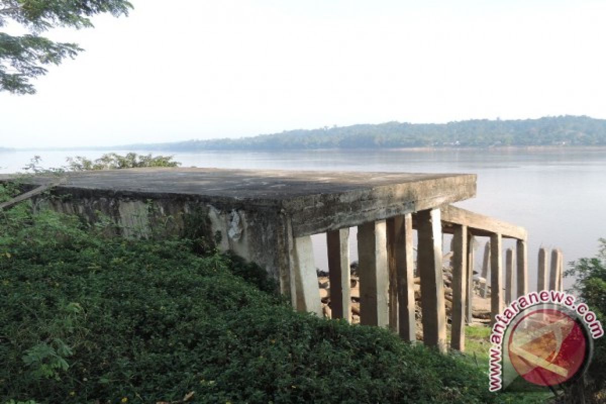 Dishubkominfo Sanggau Hentikan Pembangunan Dermaga di Tanjung Kapuas