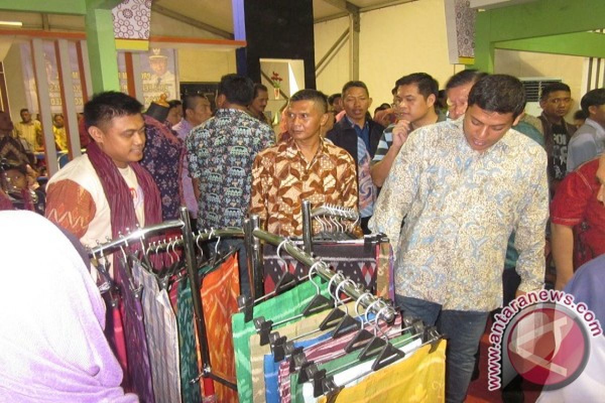 Pemkot Angkat Potensi Lokal dengan Festiva Batik dan Tenun