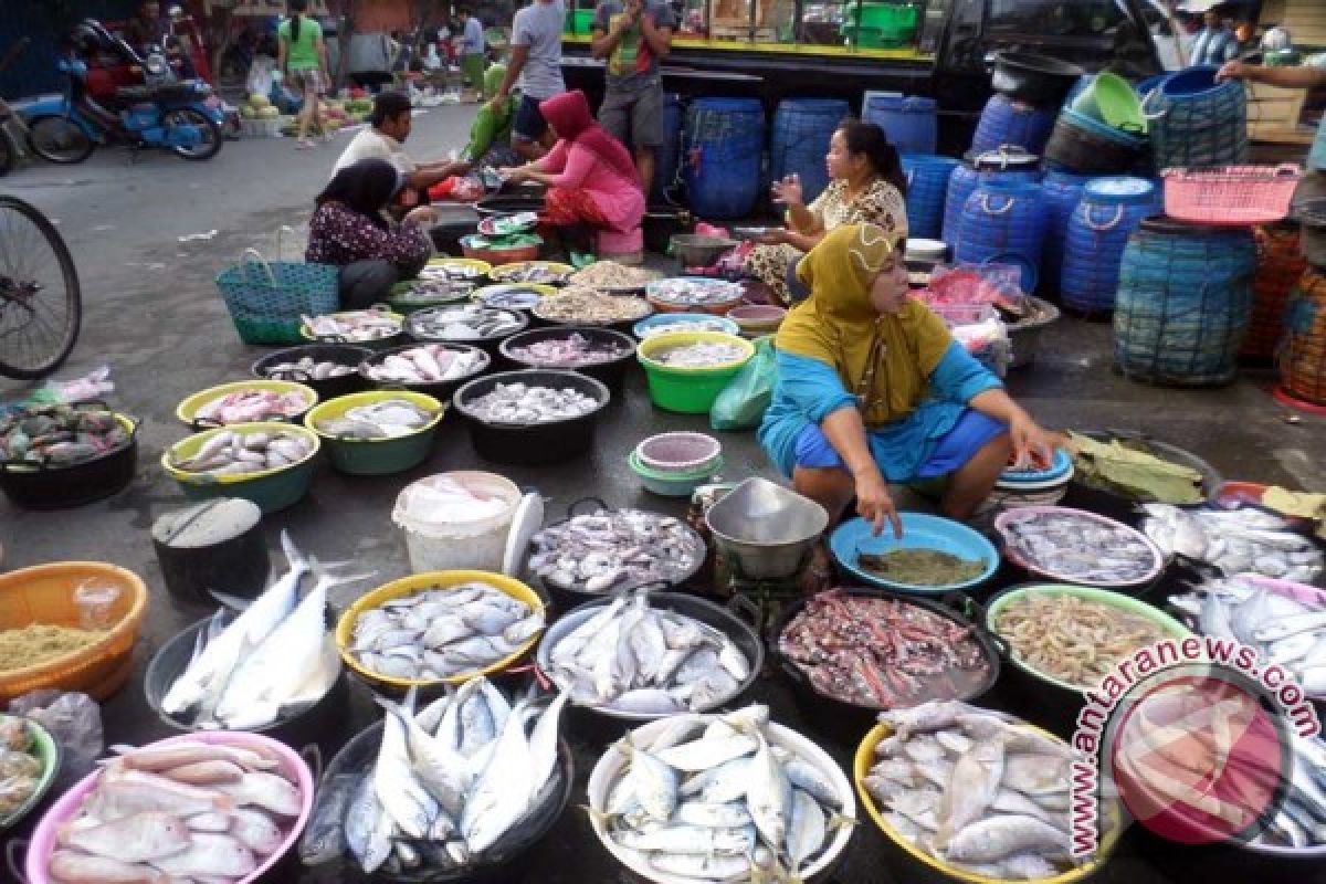 Pedagang: Pasokan Ikan Laut di Bojonegoro Stabil