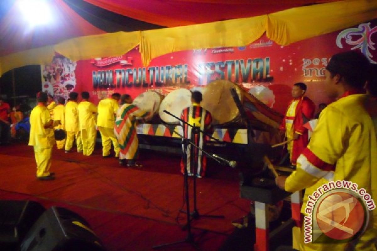 Tradisi Gordang Sambilan Meriahkan Panggung SMF 2015