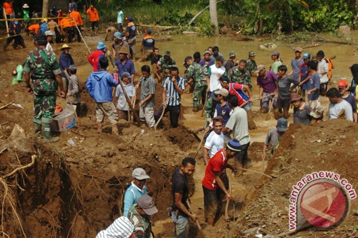 Korban longsor di Salawu Tasikmalaya ditemukan
