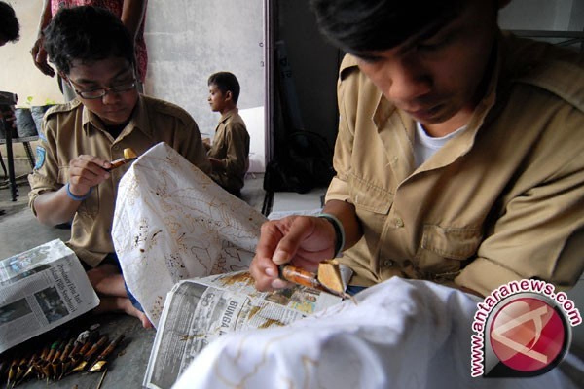 Banten Dorong LKP Cetak Warga Belajar Mandiri