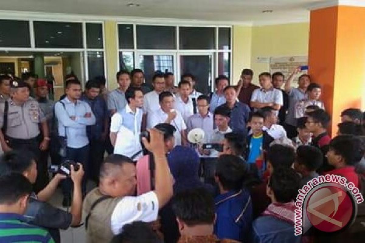 Data pemilih pilkada Ogan Ilir diprotes mahasiswa 