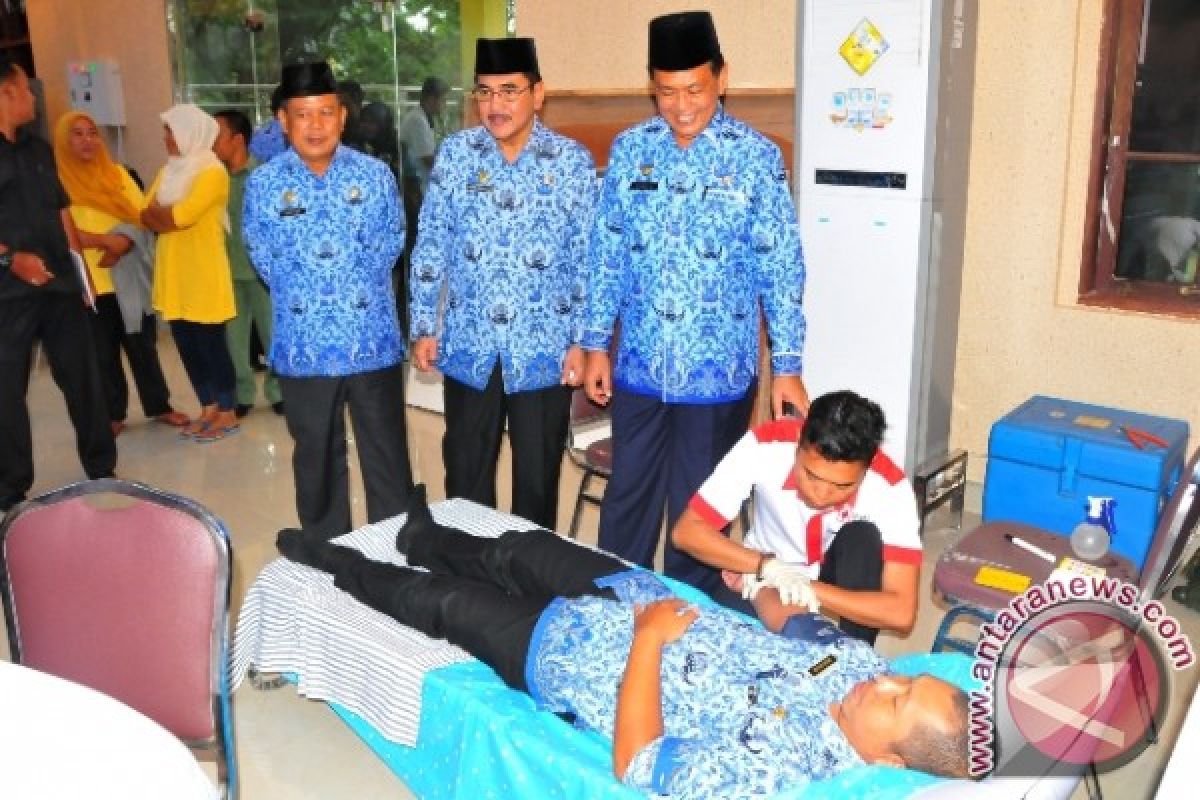 Aksi Donor Darah Warnai Peringatan HUT KORPRI