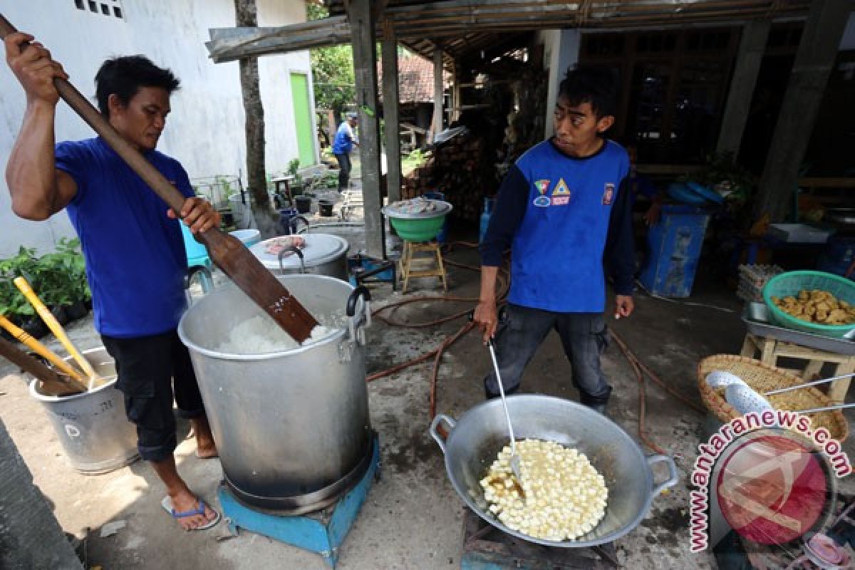 Puting beliung landa Kabupaten Blitar